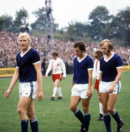 Ein Leben lang keine Schale in der Hand: Schalke 04 musste am Ende der Saison 1971/72 dem FC Bayern Platz machen.