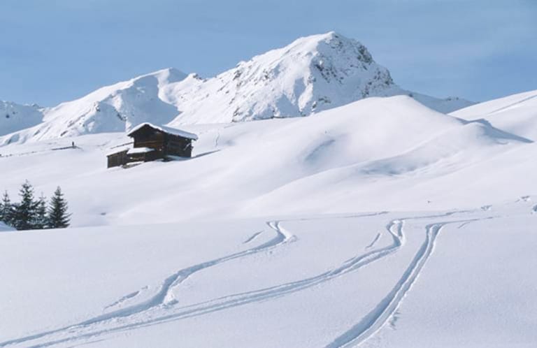 Arosa im schweizerischen Graubünden bietet laut ADAC ebenfalls optimale Bedingungen für einen Familien-Skiurlaub.