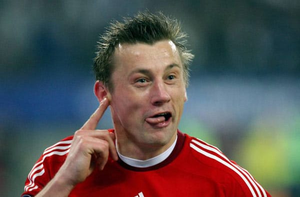 Er rennt und rennt und rennt und trifft und trifft und trifft: Ivica Olic, der momentan aufgrund eines Knorpelschadens im Knie pausieren muss, ist zwar nicht als der absolute Torjäger bekannt, trotzdem hat er für den Hamburger SV und den FC Bayern zusammen schon 40 Treffer erzielt.