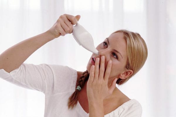 Erkältung: Nasenspülung schützt