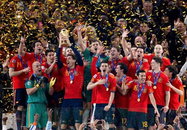Die goldene Generation hat ihren Lohn erhalten: Spanien ist 2010 die beste Mannschaft der Welt. Verkürzt heißt das: Weltmeister.