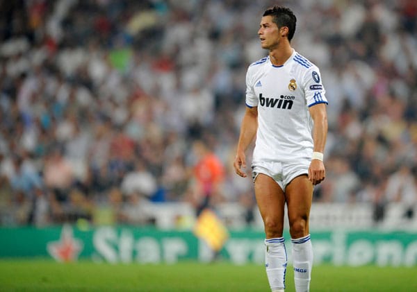 Helden in Nylonhosen: Cristiano Ronaldo von Real Madrid setzt wieder mal modische Trends.