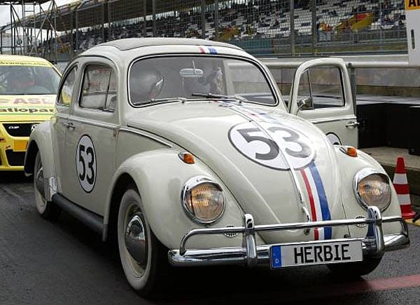 Nie wirklich ein Rennen gefahren, trotzdem bekannt wie ein bunter Hund: Herbie, der unglaubliche Disney-Käfer