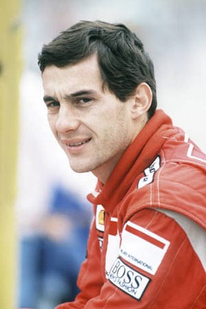 Ayrton Senna fuhr von 1984 bis '95 in der Formel 1. Dabei wurde der Brasilianer dreimal Weltmeister im McLaren. Beim Großen Preis von San Marino 1994 verunglückte Senna im Alter von 34 Jahren tödlich. Zu seiner Beerdigung in Sao Paulo kamen etwa 500.000 Menschen.