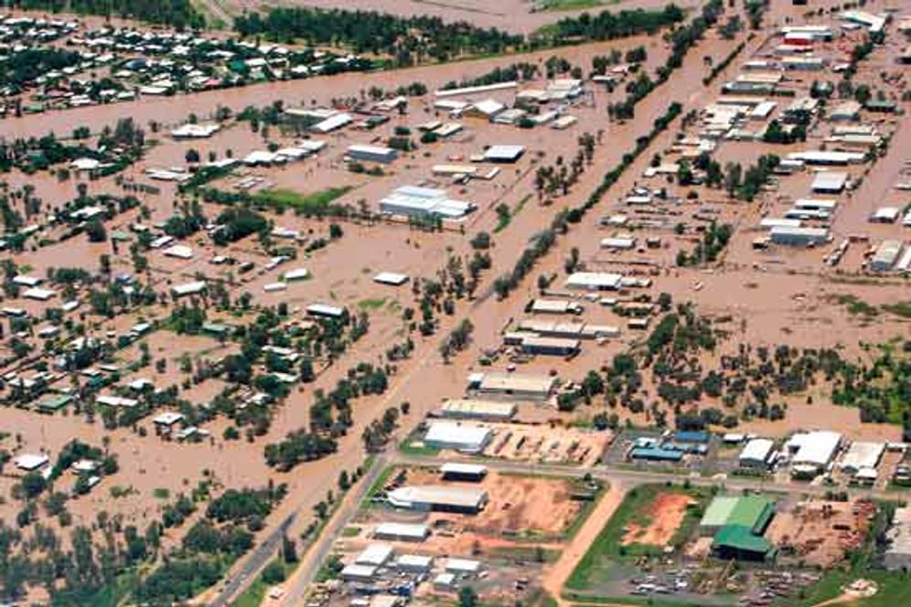 Die Hochwasser-Lage im australischen Outback wird immer schlimmer: Drei Menschen kamen am Wochenende durch die Fluten ums Leben, zehn Menschen seit Beginn der Regenfälle im November.