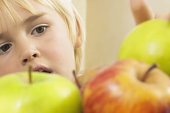 Nahrungsmittelunverträglichkeiten machen betroffenen Kindern das Leben schwer.