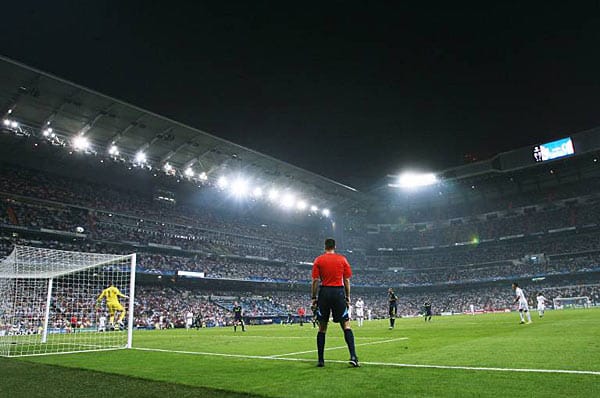 4. Platz: Estadio Santiago Bernabeu, Madrid. Schnitt: 69.875 Zuschauer. Ronaldo, Özil und Co. zaubern meist vor vollen Rängen.