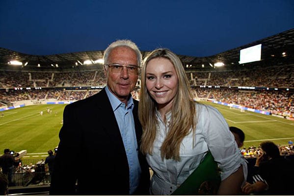 Sportprominenz unter sich: Vonn und Franz Beckenbauer bei einer Stadioneinweihung 2010 in New York.