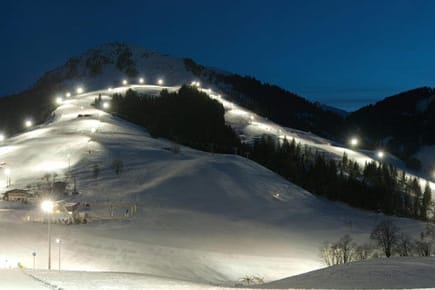 Skifahren in der Nacht hat seinen ganz besonderen Reiz.