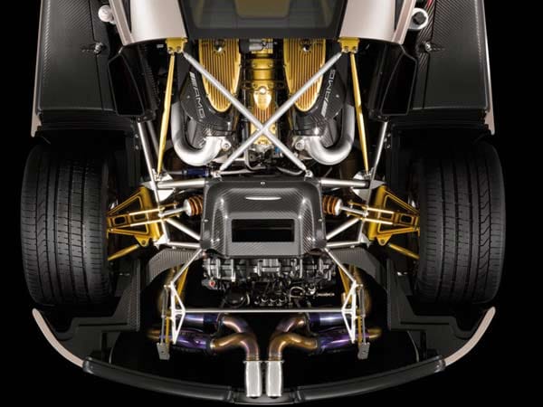 Der V12 von AMG hat sechs Liter Hubraum und zwei Turbolader.