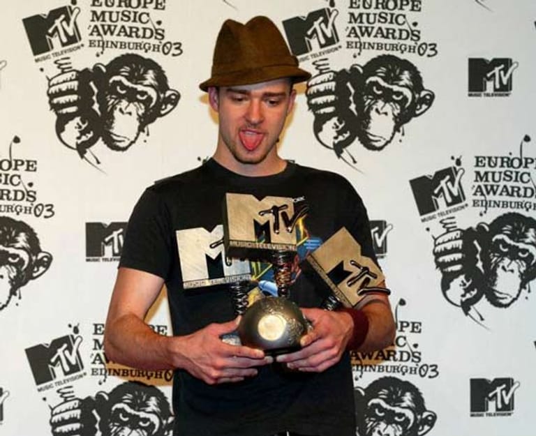 Preise kassierte Timberlake am laufenden Band. 2003 freute er sich über den MTV Europe Music Awards.