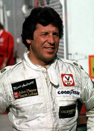Der US-Amerikaner Mario Andretti war zwischen 1968 und 1982 in der Formel 1. 1978 ergatterte er den Titel. Andretti ist der einzige Rennfahrer, der in drei Dekaden als Amerikas Fahrer des Jahres ausgezeichnet wurde (1967, 1978, 1984).