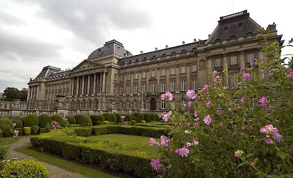 Im königlichen Palast im Zentrum von Brüssel befindet sich das Büro des Königs und der Wohnsitz des Prinzen.