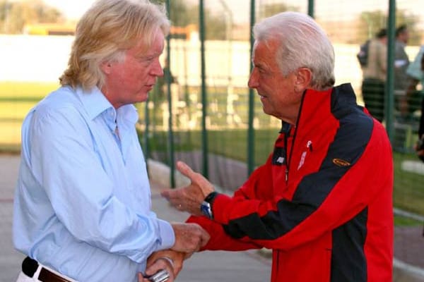 Winfried Schäfer im Gespräch mit Giovanni Trapattoni. Der Ex-KSC-Coach ist momentan vereinslos. Davor war er Nationaltrainer Kameruns und anschließend bei Al Ahly Doha (Katar), Al-Ain FC (Vereinigte Arabische Emirate) und beim FK Baku (Aserbaidschan) in der Verantwortung.