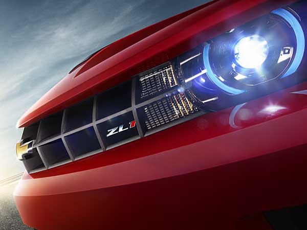 Xenonscheinwerfer sind beim Chevrolet Camaro ZL1 serienmäßig.