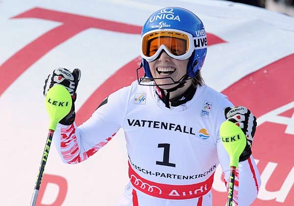 Auch im Slalom triumphiert eine Österreicherin: Marlies Schild ist am Gudiberg die Schnellste. Damit haben die österreichischen Damen bei dieser WM vier von fünf Einzeltiteln gewonnen.