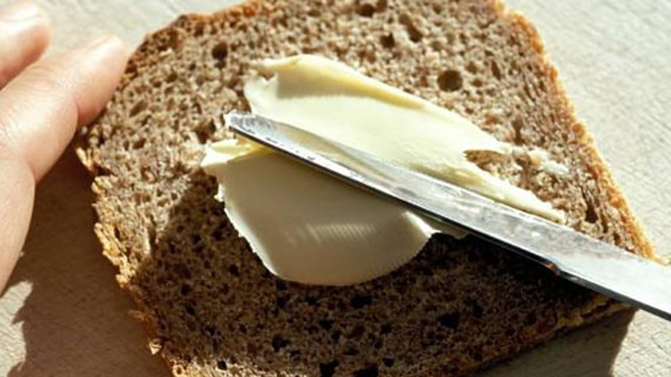 Ist Butter oder Margarine der bessere Brotaufstrich?
