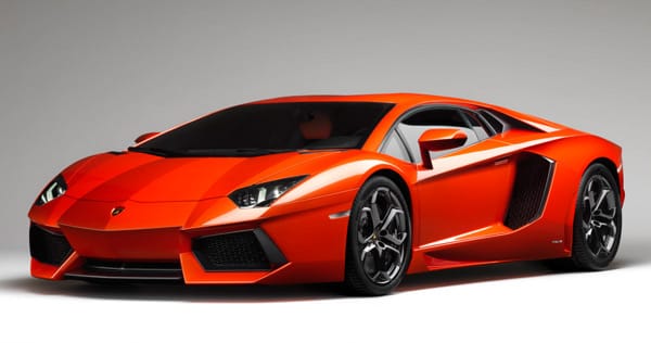 Endlich ein Nachfolger für den Lamborghini Murciélago: der neue Aventador ist da.