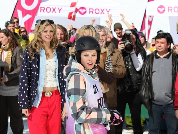 ... und schießlich erobert Kim beim "Roxy-Slopestyle"-Wettbewerb nicht nur die Herzen der Zuschauer,... ... und schießlich erobert Kim beim "Roxy-Slopestyle"-Wettbewerb nicht nur die Herzen der Zuschauer,...