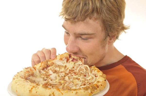 Dicke Pizzen mit viel Käse machen dick.