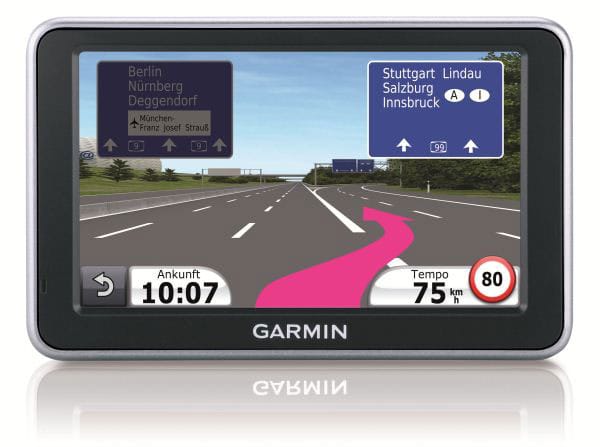 Navigationsgerät Garmin nüvi 2340LT im Test.