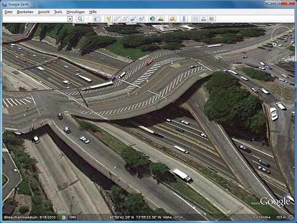 Google Earth: Autobahnkreuz bei New York, USA (Screenshot: t-online.de)