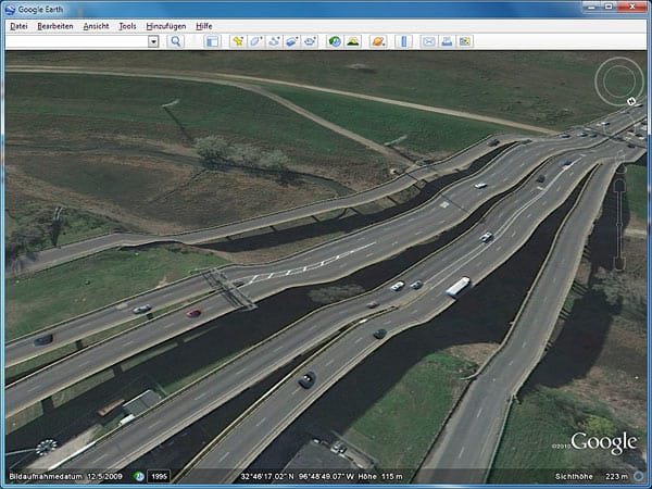 Google Earth: Autobahnbrücken bei Dallas, USA (Screenshot: t-online.de)
