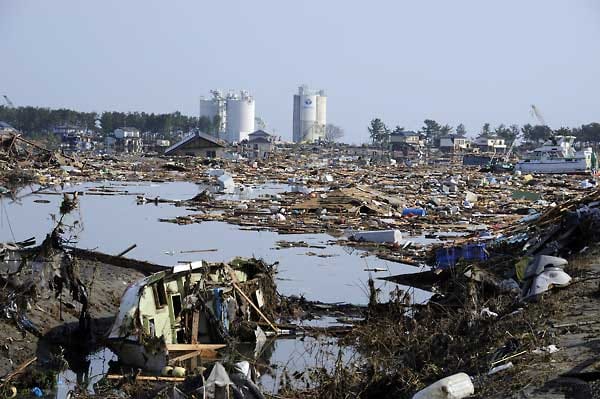 Das Jahrhundertbeben in Japan vom 11. März und der dadurch ausgelöste Tsunami haben weite Landstriche Japans verwüstet.