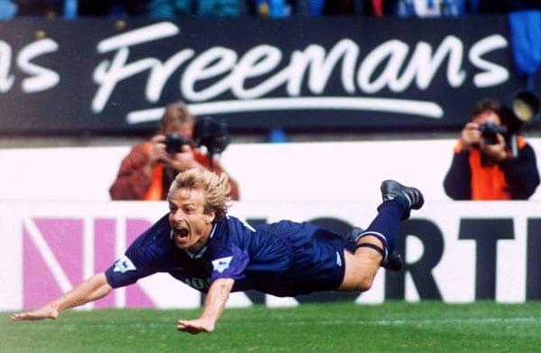 Jürgen Klinsmann und die Premiere League - das passte, bis ganz zum Schluss im Jahr 1998. Sein "Diver" nach Toren für seinen Klub Tottenham Hotspur ist legendär auf der Insel.