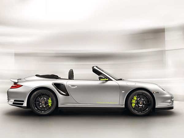 Das Sondermodell ist als Überbrückung für den Porsche 918 Spyder gedacht, der erst 2013 in Serie geht.