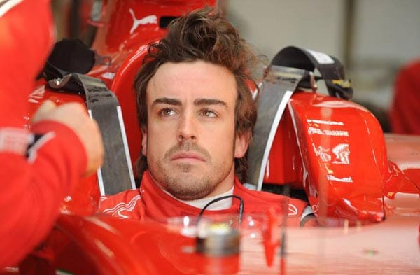 Ferrari-Pilot Fernando Alonso zeigt der Konkurrenz finanziell die Rücklichter: Der Spanier streicht pro Jahr 28 Millionen Euro ein.