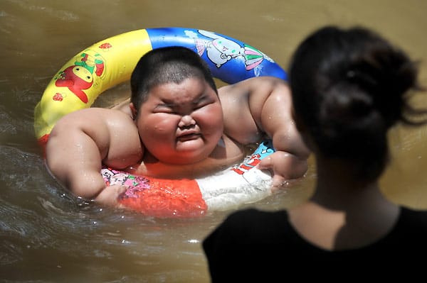 Bei seiner Geburt wog er noch 2,6 Kilogramm: Inzwischen wiegt der dreijährige Lu Hao unglaubliche 60 Kilo.