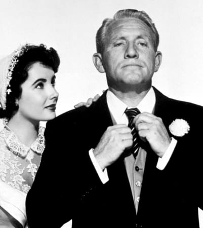 In "Vater der Braut" spielte Elizabeth Taylor 1950 an der Seite von Spencer Tracy. Nach Drehschluss dieses Films erwarb Taylor, die ihre Schulzeit seit 1942 an der MGM Studio School verbracht hatte, ihr High-School-Diplom.
