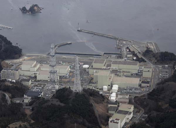 Nach einem neuen Erdbeben wird ein Wasserleck am Atomkraftwerk in Onagawa entdeckt. Bisher sei rund um den Reaktor aber keine erhöhte Strahlung gemessen worden, teilt die Betreiberfirma mit.