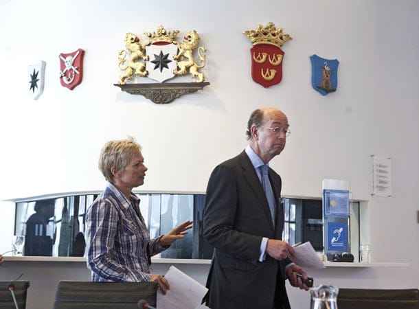 Amoklauf in den Niederlanden: Bas Eenhoorn, Bürgermeister von Alphen aan den Rijn, zeigt sich geschockt. Erst vor einem Monat hatte es in der Gemeinde eine Schießerei mit zwei Toten gegeben.