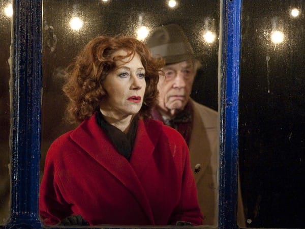Besorgt um Rose, beginnt Ida (Helen Mirren) zusammen mit ihrem langjährigen, guten Freund Phil Corkery (John Hurt) auf eigene Faust zu ermitteln. Dabei fördern sie Schreckliches ans Licht. Besorgt um Rose, beginnt Ida (Helen Mirren) zusammen mit ihrem langjährigen, guten Freund Phil Corkery (John Hurt) auf eigene Faust zu ermitteln. Dabei fördern sie Schreckliches ans Licht.