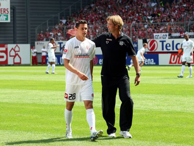 In Mainz holte Klopp seinen Schützling von den Amateuren zu den Profis und machte ihn direkt zum Stammspieler. Nachdem die Mainzer in der Saison 2007/2008 den Aufstieg verpasst hatten, folgte Subotic seinem Trainer zu den Dortmundern.