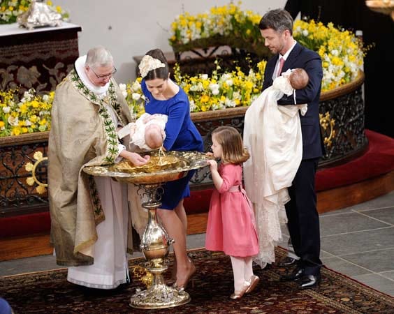 Die Dänen-Zwillinge wurden am 14. April 2011 getauft.