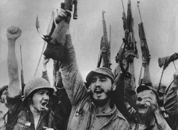 Fidel Castro war in den Jahren 1953 bis 1959 eine treibende Kraft gegen den Diktator Batista. 1959 wurde Batista gestürzt und Castro nahm den Posten des Regierungschefs ein. (Archivbild: dpa)