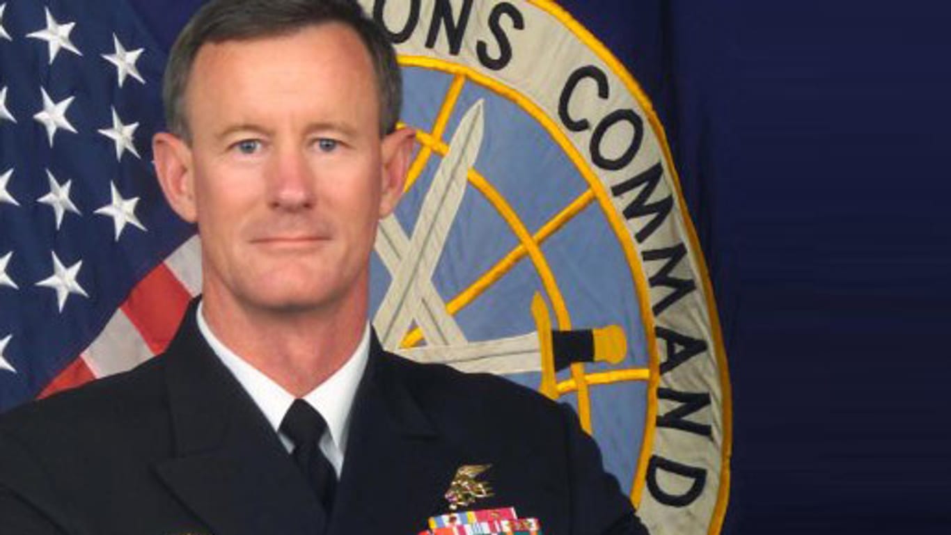 Vizeadmiral William McRaven: Der Texaner fahndete jahrelang nach Osama bin Laden - und koordinierte den Sondereinsatz der Navy Seals in Abbottabad