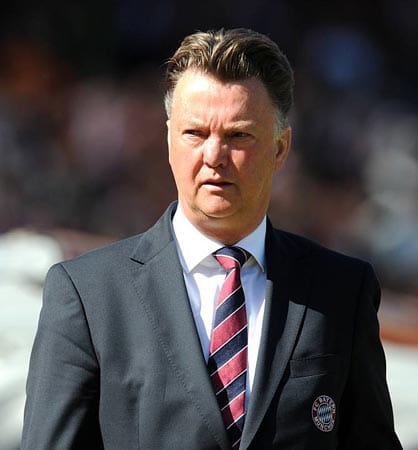 "Wenn er alleine spielen will, muss er Tennis spielen gehen." Ex-Trainer Louis van Gaal über Bayern-Profi Franck Ribery, der mehr Freiheiten gefordert hatte. "Wenn er alleine spielen will, muss er Tennis spielen gehen." Ex-Trainer Louis van Gaal über Bayern-Profi Franck Ribery, der mehr Freiheiten gefordert hatte.
