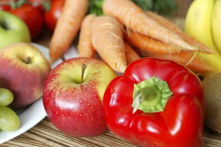 Obst und Gemüse enthalten zahlreiche Vitamine und Nährstoffe