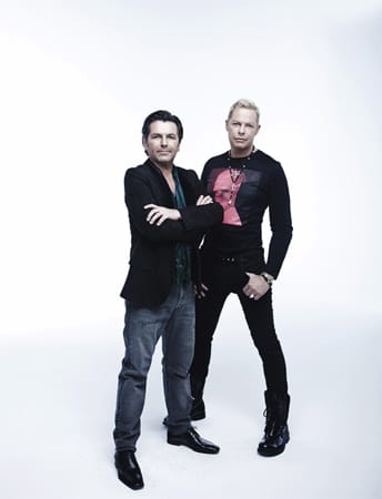 Das Motto des neuen Pop-Duos lautet "the 80's meet 2011" - moderne Dance- und Elektrosounds gemixt mit Anleihen aus den 80er Jahren.