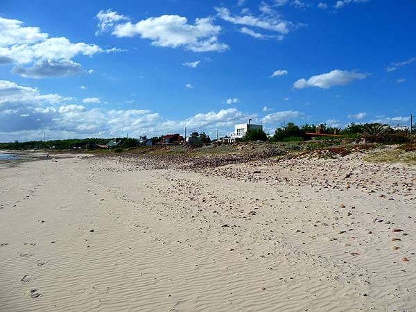 Ein ordentliches Haus am Strand ist in Uruguay für unter 200.000 Euro zu haben.