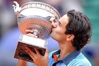2009 gewann Roger Federer endlich die French Open in Paris - in seinem vierten Finale.