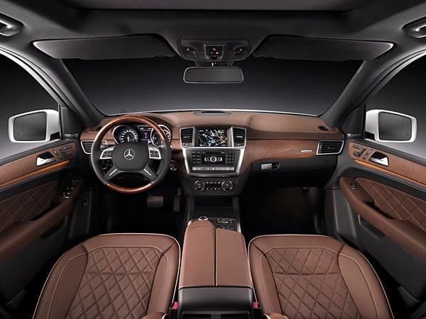 Vor allem im Innenraum wurde das Luxus-SUV aus Stuttgart verbessert.