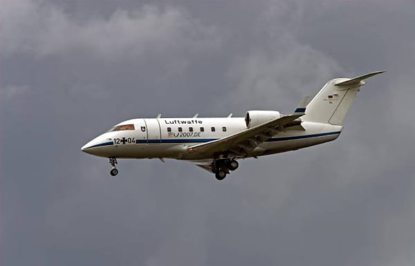 Die Challenger 601 ist ein Geschäftsflugzeug für den Kurz- und Mittelstreckenflug. Die Luftwaffe verfügt über sechs Maschinen, die vorwiegend im politisch-parlamentarischen Bereich, aber auch für Krankentransporte eingesetzt werden.