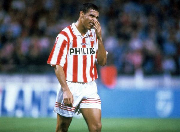 Nachdem er 1994 sein Länderspieldebüt in der Selecao gegeben und im selben Jahr an der WM in den USA teilgenommen hatte, wurden europäische Vereine auf ihn aufmerksam. Für 9,5 Millionen DM wechselte er zum niederländischen Topverein PSV Eindhoven und blieb von 1994 bis 1996. Dies war damals die höchste Summe, die jemals für einen brasilianischen Spieler gezahlt wurde. Dort avancierte er mit 54 Toren in 57 Pflichtspielen zu einem Top-Spieler.