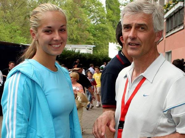 Einer der Förderer Lisickis: Das Tennis-Talent zusammen mit DTB-Trainer Klaus Eberhard im Jahr 2005.