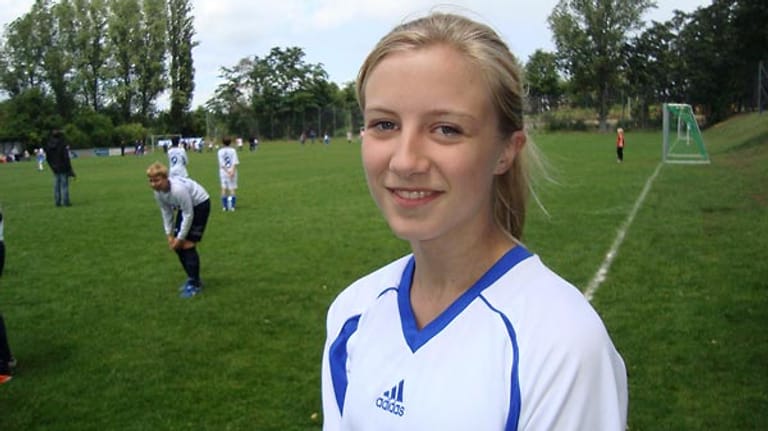Irgendwie ist es cool, das einzige Mädchen zu sein", sagt Nachwuchs-Fußballerin Helene.